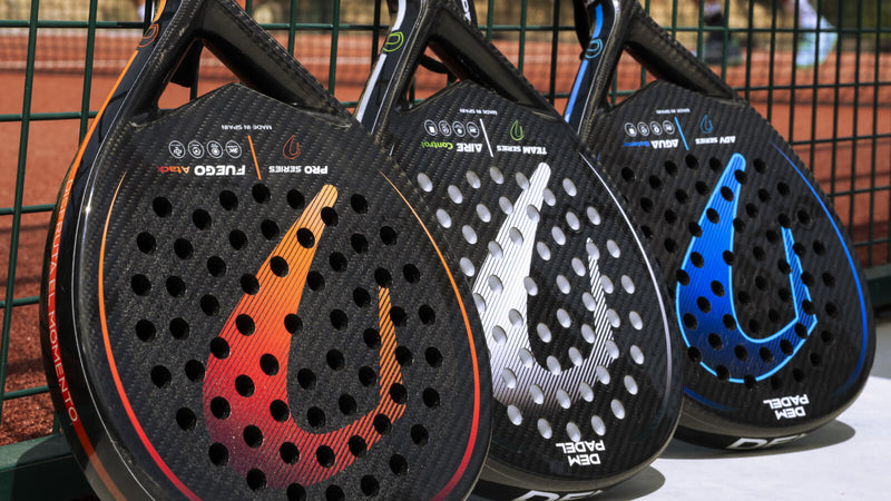 Raquettes de padel DEM PADEL alignées — guide pour bien choisir